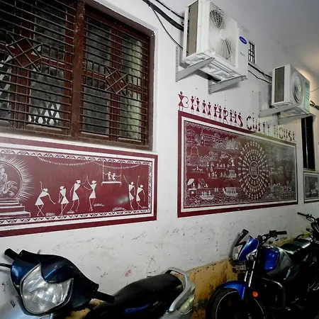 Banaras Gully House 500 Ft From The Ghats-2